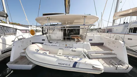 Lagoon 42