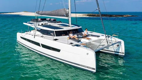 Fountaine Pajot Aura 51