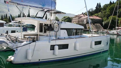 Lagoon 40 - 3 + 2 cab