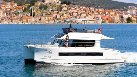 Fountaine Pajot MY 37