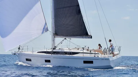 Bavaria C38
