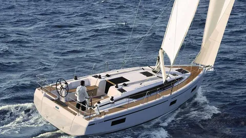 Bavaria C38