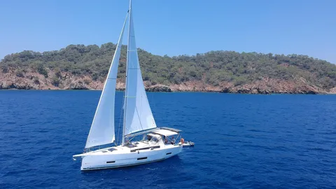 Dufour 390
