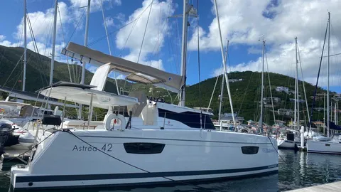 Fountaine Pajot Astrea 42 Maestro