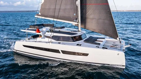 Fountaine Pajot Aura 51
