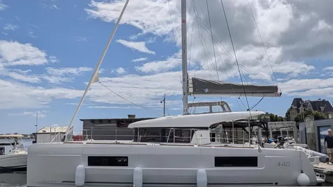Lagoon 40 - 3 + 2 cab