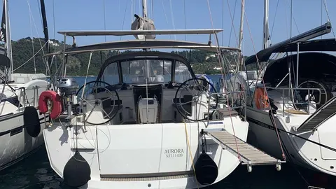 Sun Odyssey 519