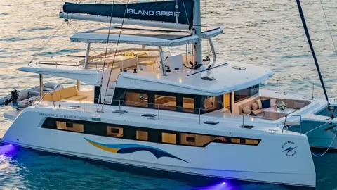 Island Spirit 525E