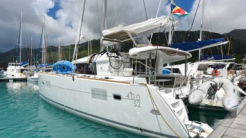 Lagoon 400