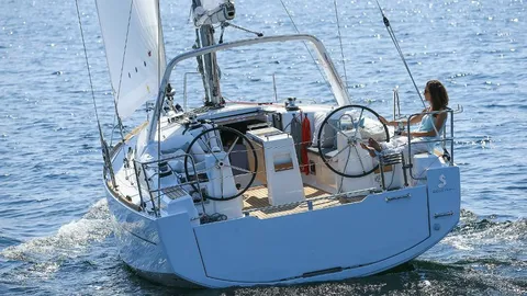 Oceanis 35
