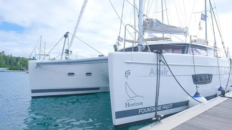 Helia 44