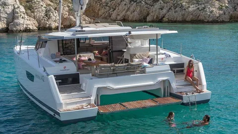 Fountaine Pajot Astrea 42
