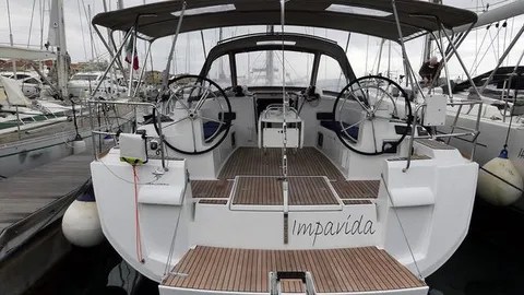 Sun Odyssey 519