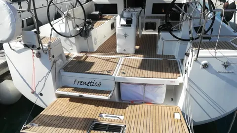 Sun Odyssey 440