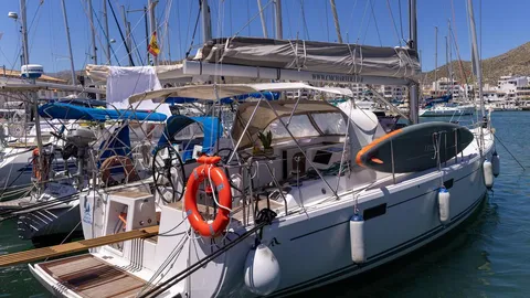 Hanse 415