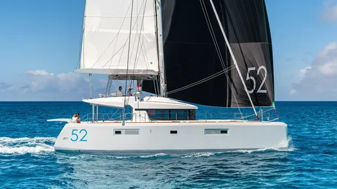 Lagoon 52 F