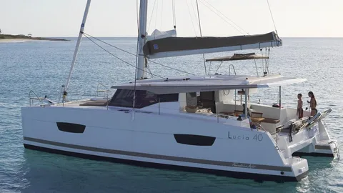 Fountaine Pajot Lucia 40