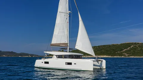 Lagoon 42