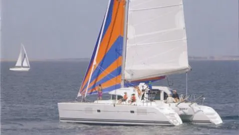Lagoon 380 S2