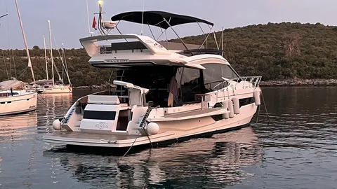Galeon 500 Fly