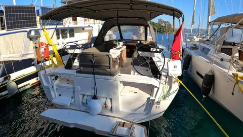 Dufour 37