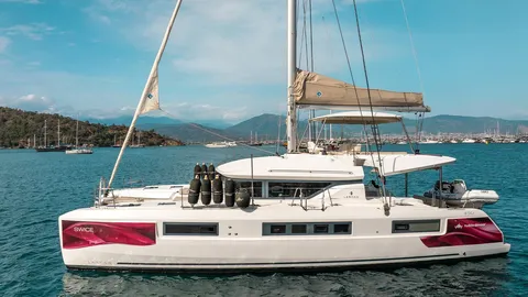 Lagoon 50