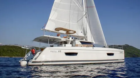 Helia 44