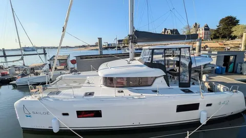 Lagoon 42
