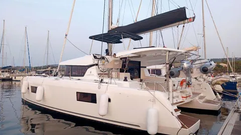 Lagoon 42