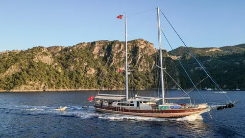 Luxury Sailing Yacht