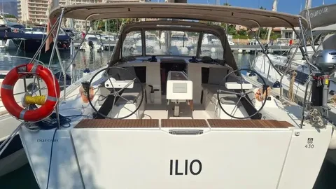 Dufour 430