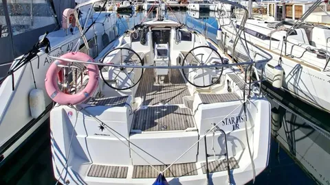 Sun Odyssey 389