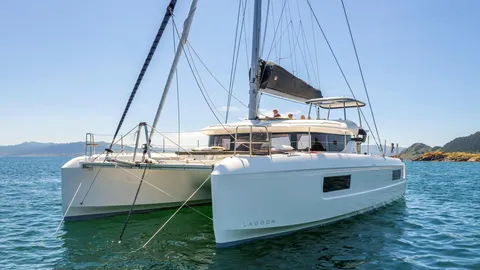 Lagoon 43