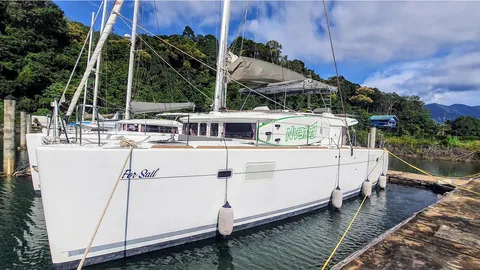 Lagoon 450 Fly