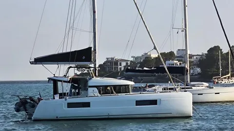 Lagoon 40
