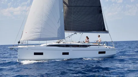 Bavaria 38