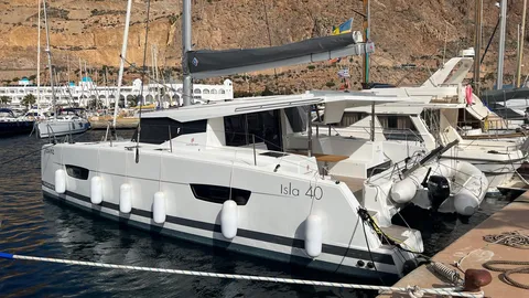 Isla 40