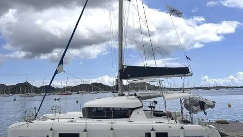 Lagoon 42
