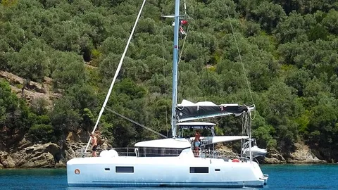 Lagoon 42