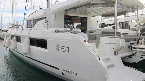 Lagoon 51