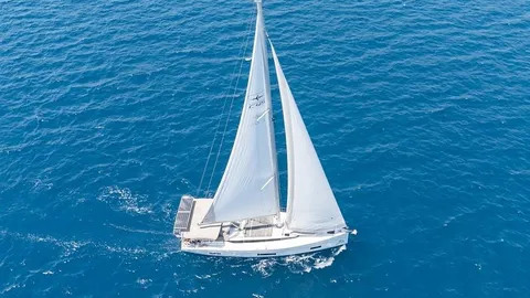 Bavaria C45 Style