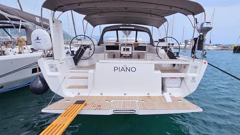 Dufour 470