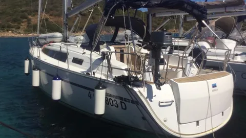 Bavaria Cruiser 37