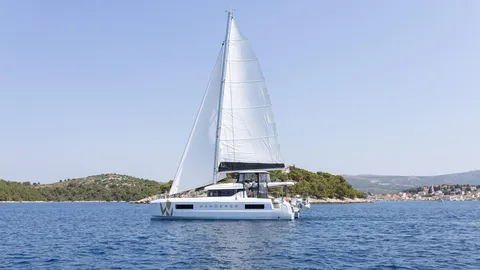 Lagoon 43