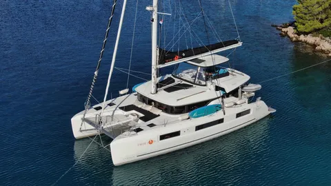 Lagoon 51