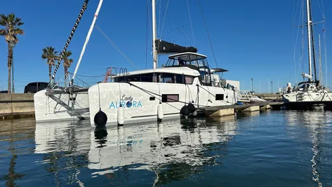 Lagoon 42