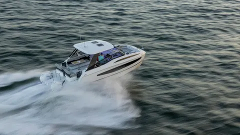 Aquila 32 Sport